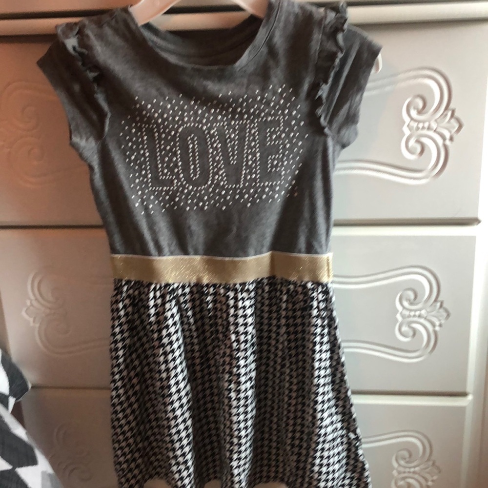 Love dress super cute gray and checkered